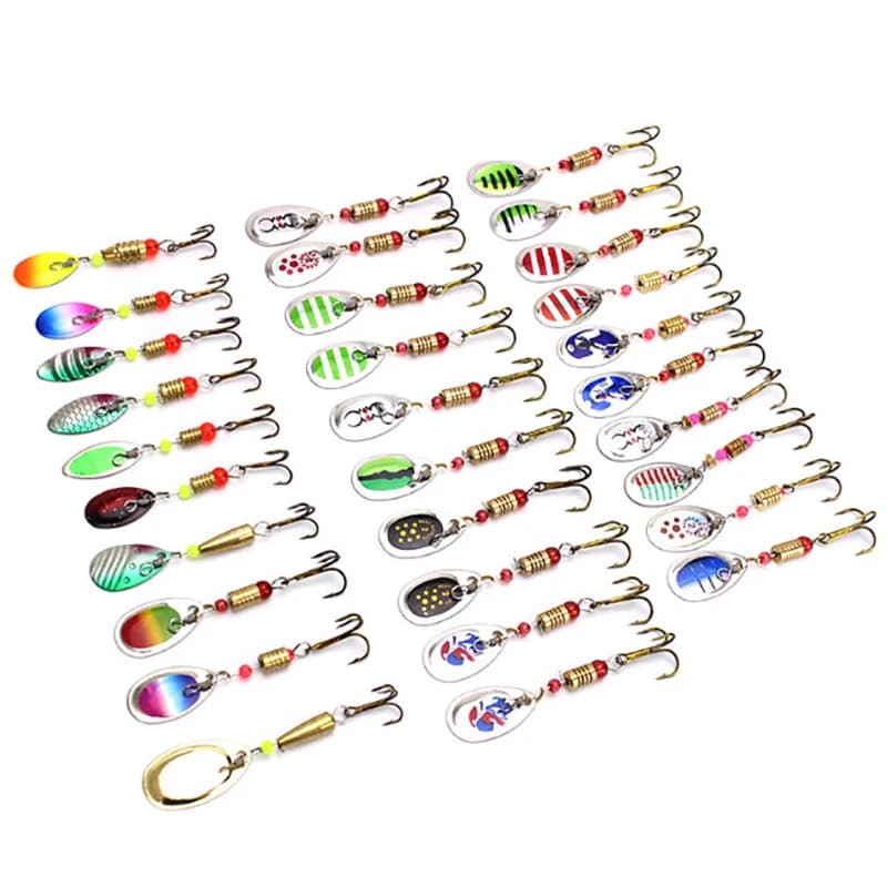 Set di esche da pesca: esche morbide e dure, jig in metallo, cucchiaini, attrezzatura stratificata per bass, lucci, crankbait e accessori da pesca