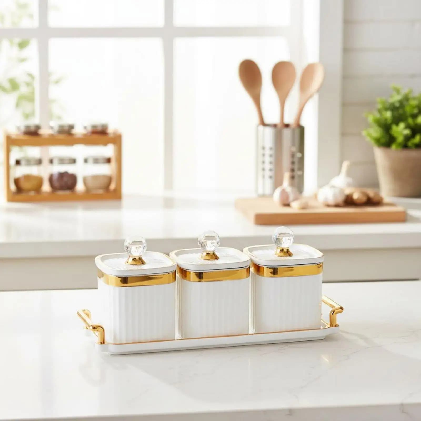 Elegant Vertical Stripe Spice Jar Set with Gold Accents for Household Condiment Storage and Display