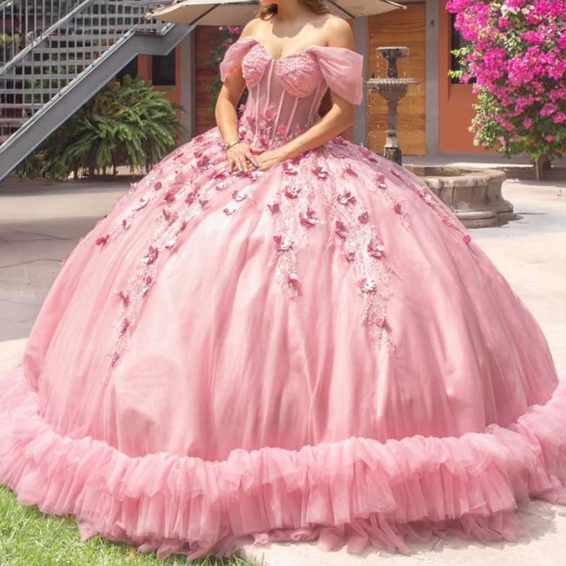 Abiti da principessa Quinceanera rosa chiaro scintillanti con spalle scoperte Applique con paillettes Perline di fiori in pizzo Tull di cristallo Abiti a strati de
