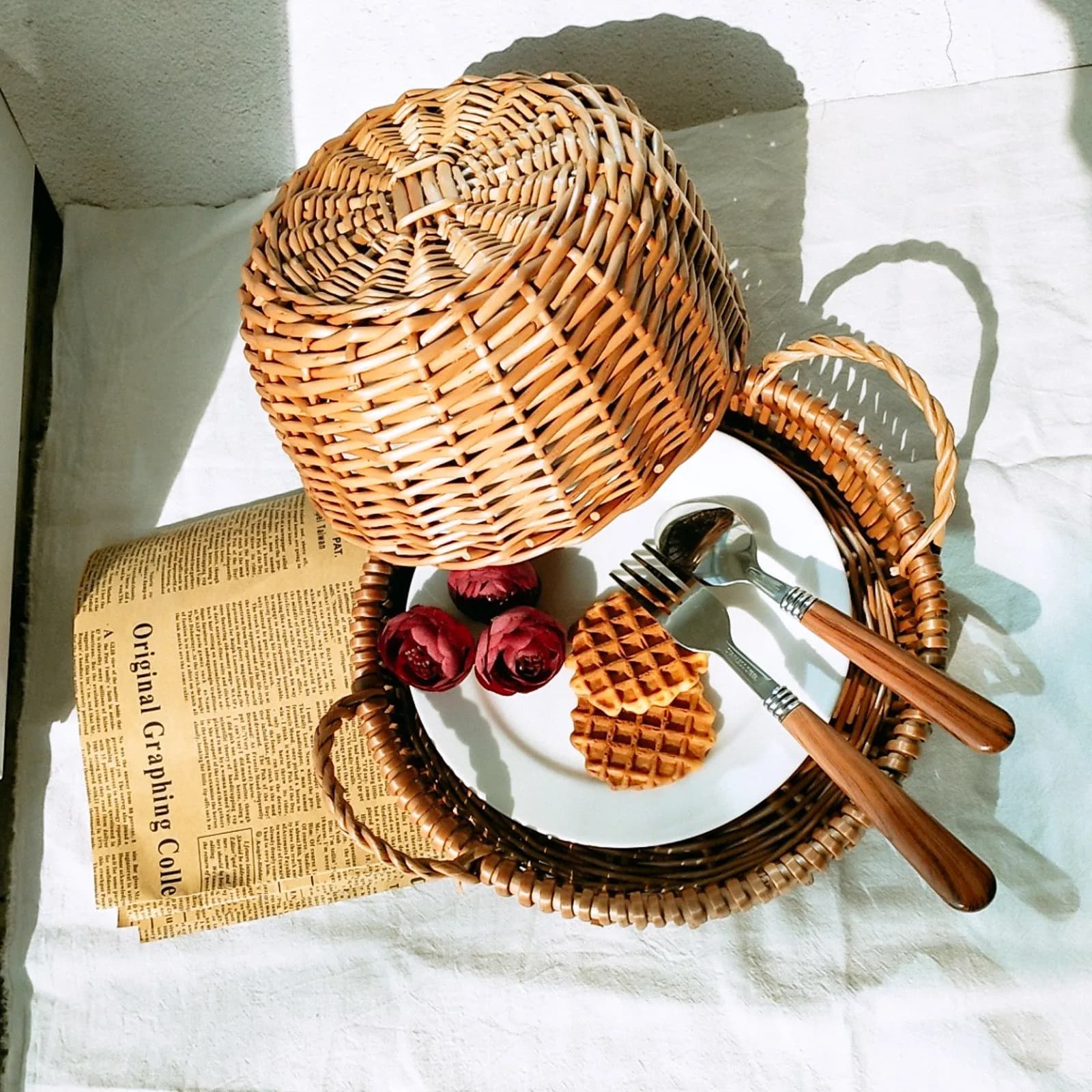 1Pcs Premium Woven Rattan Plate Food Organizer Fruit Bread Snack Holder Storage Container Kitchen Countertop Living Space Decor