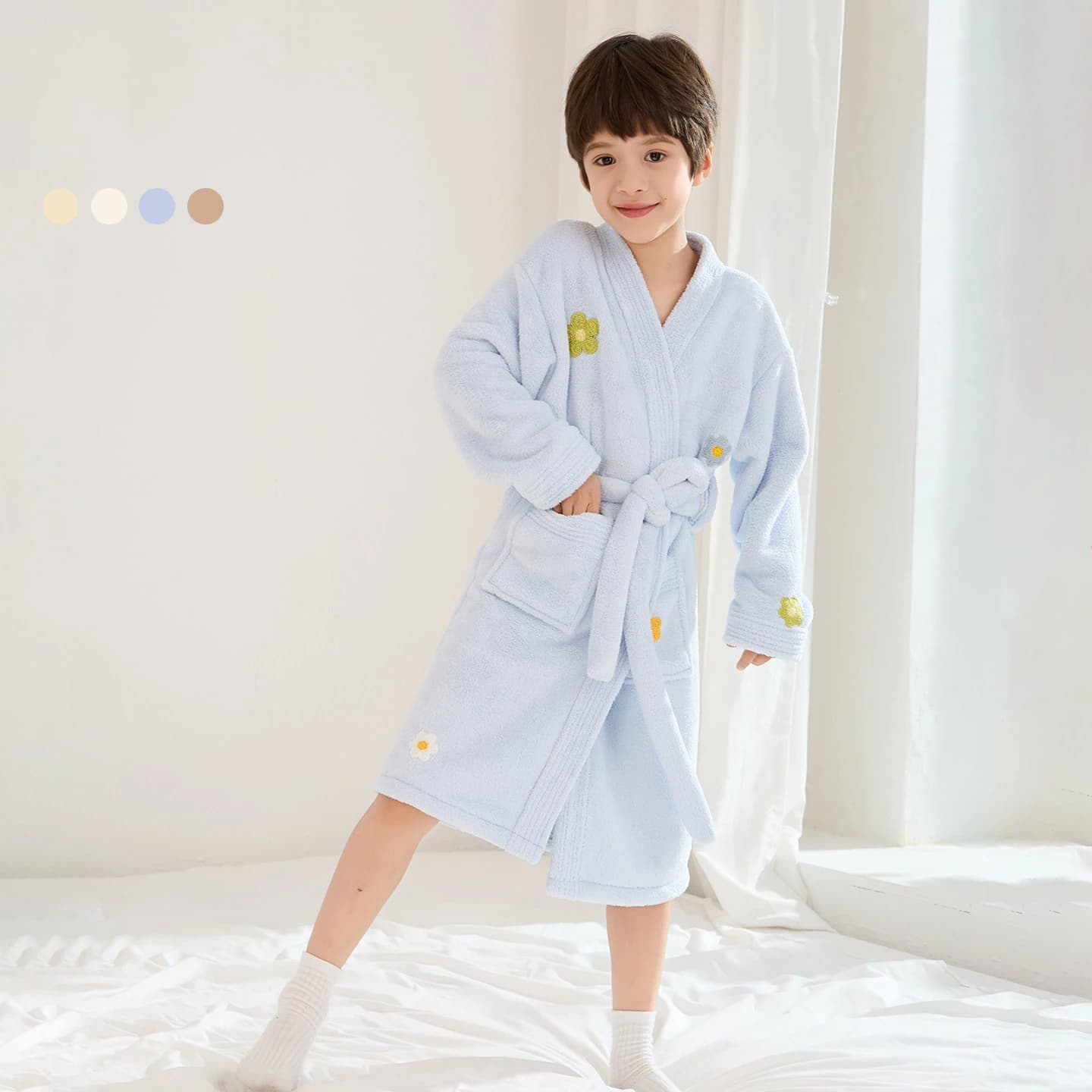 Children's bathrobe in thickened coral fleece, absorbent and quick drying, unisex for boys and girls, autumn winter