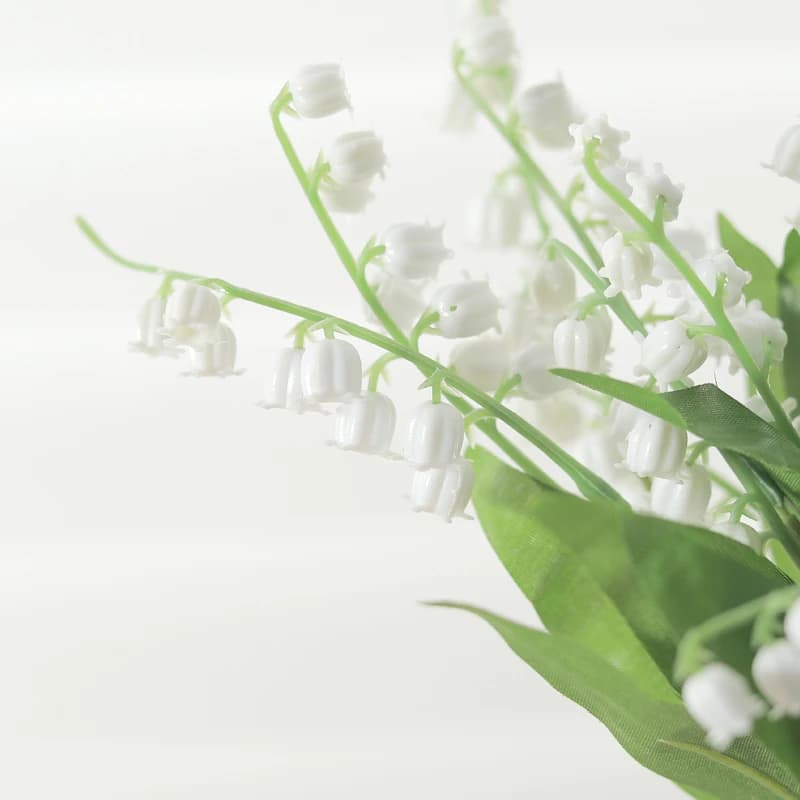 Artificial Flowers of Campanula Bianca, Home and Room Decorations, Wall Plants, Bouquet Finto in Plastic Made to Hand for Weddings and Celebrations