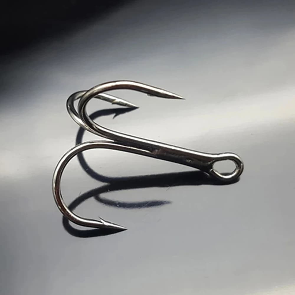 Accessori da Pesca: Scatola Porta Ami da Pesca Affilati Argentati 2/4/6/8/10, Ami da Pesca con Ardiglione, Ami da Pesca Triplo, Ami da Pesca