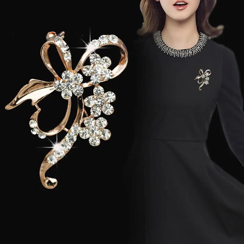 Spilla da balia moda coreana nuovo elegante fiocco fiore pieno di strass spilla semplice uomo e donna abito maglione sciarpa spilla spilla
