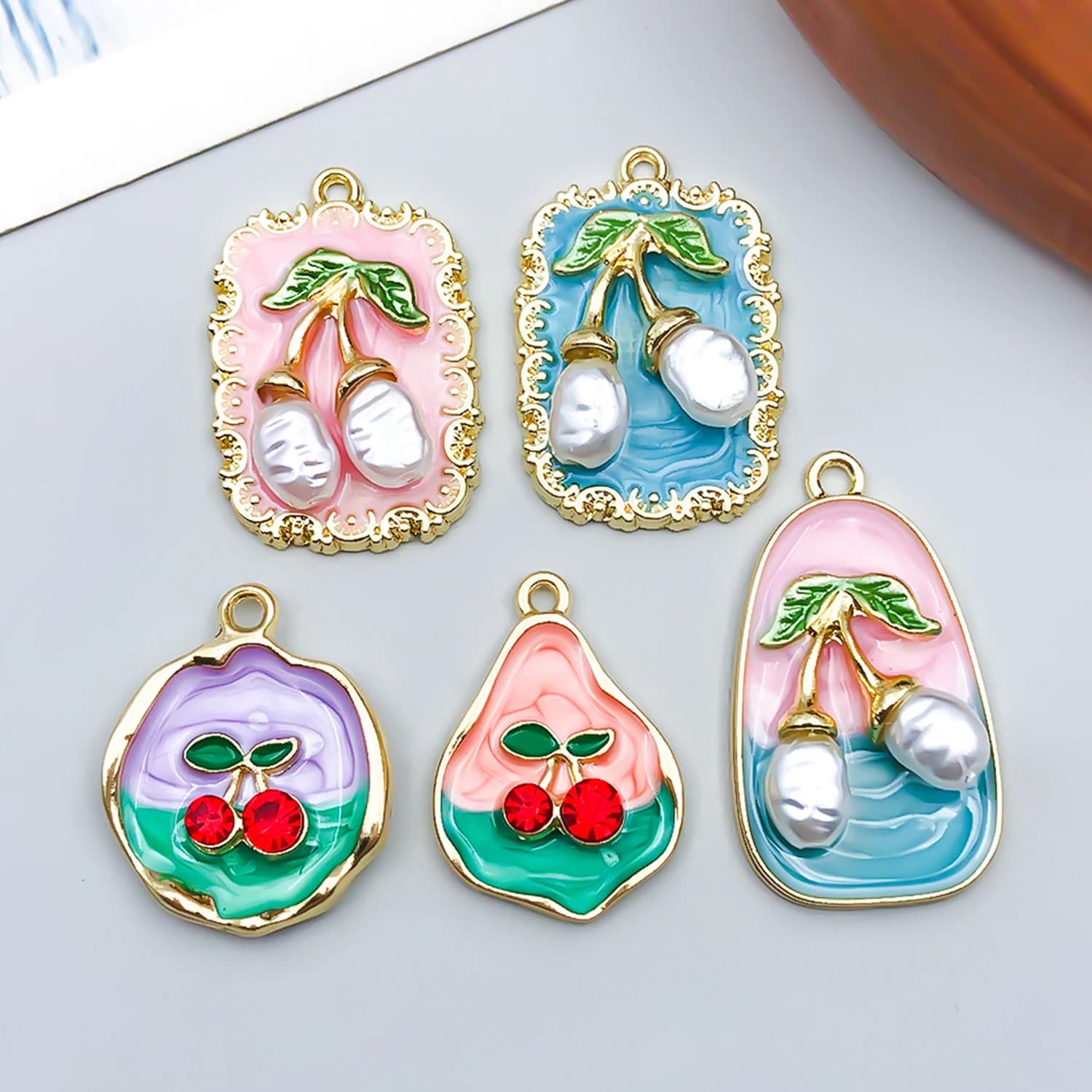 5 pezzi in lega di smalto pittura a olio ciondolo ciliegia creazione di gioielli portachiavi fai da te orecchini pendenti per gioielli bracciali collana