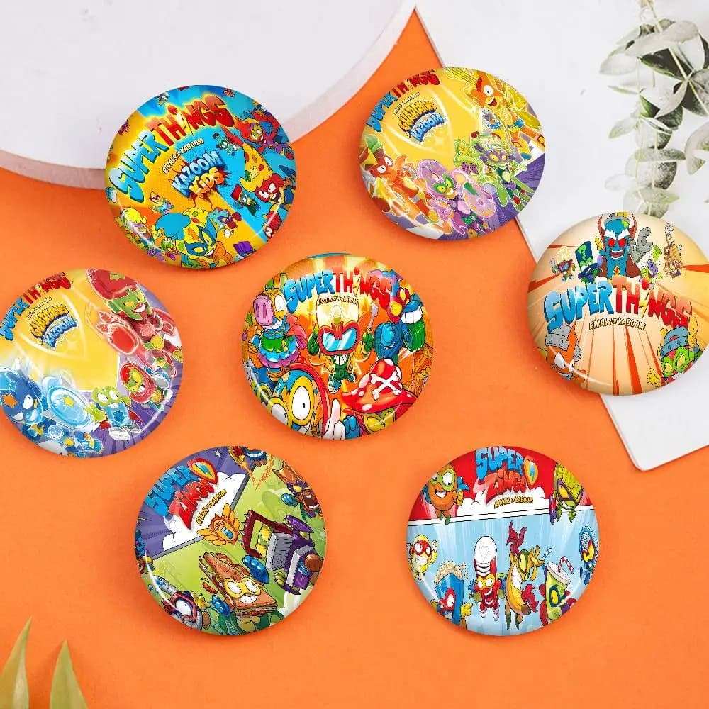 Spille e Distintivi Serie Carina Super Zings 58mm, con Animali Cartoon Divertenti e Interessanti, Accessorio Regalo per Zaini e Vestiti