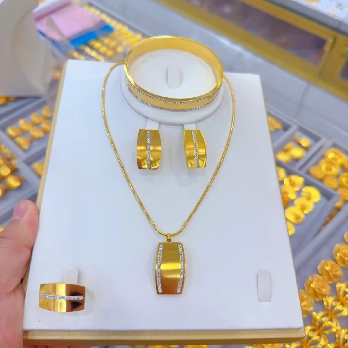 New Middle East French Titanium Steel Gold Plated Necklace Earrings Rings Bracelets Wedding Jewelry Set Gift for Lover YY10720