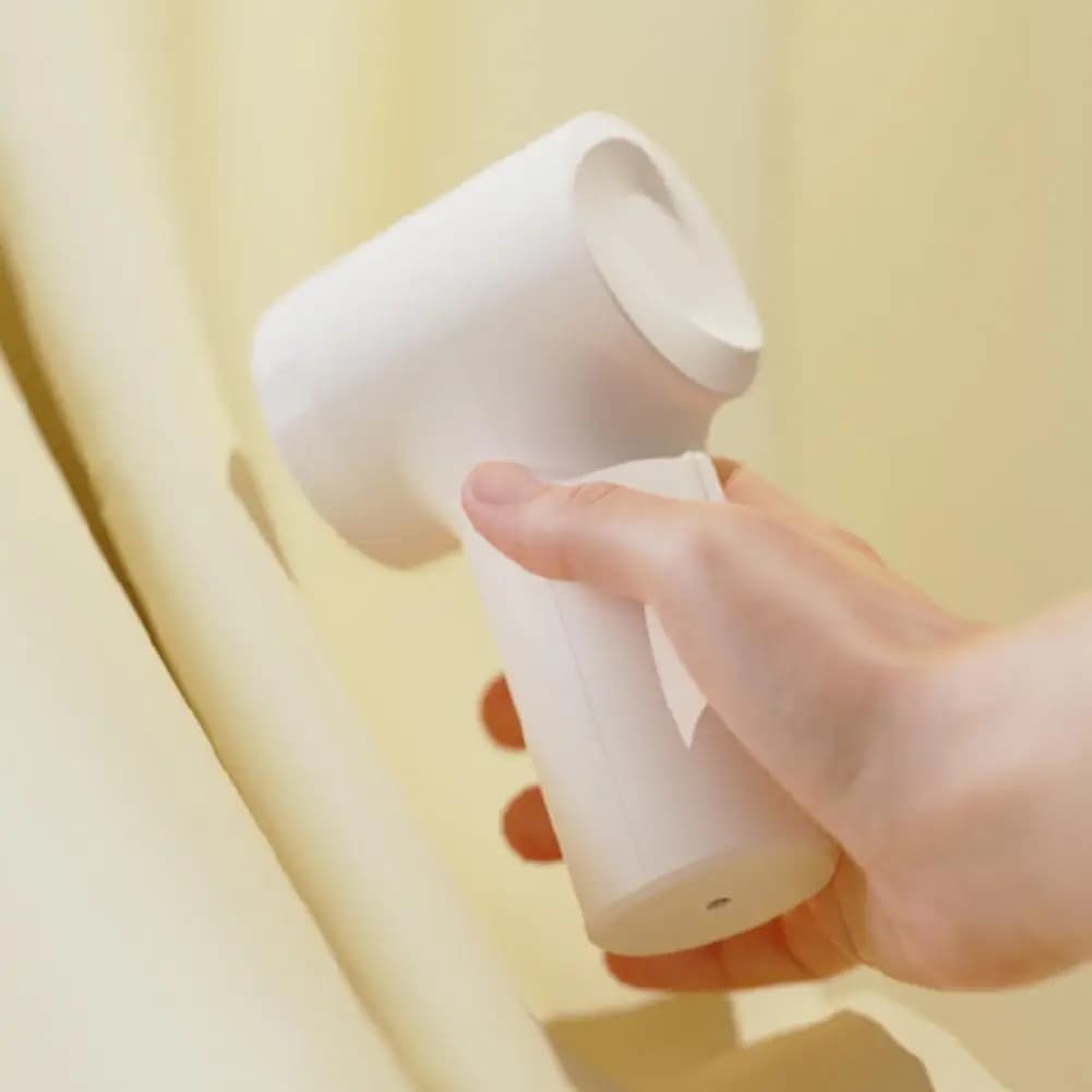Rasoio per abbigliamento Fuzz Rasoio elettrico portatile per tessuti con lame a 6 foglie per maglione che sgonfia pelucchi ricaricabili USB per vestiti