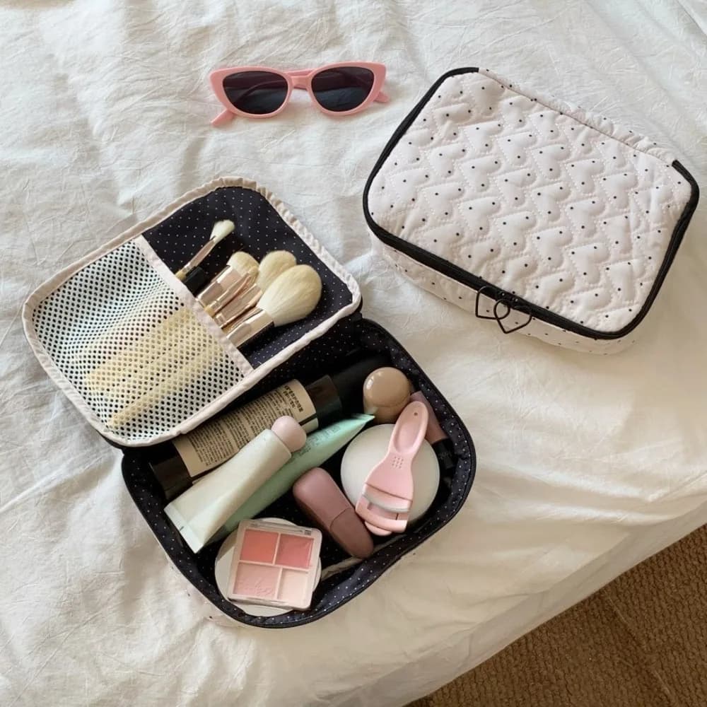 Heart Polka Dot Cosmetic Bag Ins Aesthetic Large Capacity Travel Wash Bag Dry Wet Separation Handheld Makeup Organizer Pouch