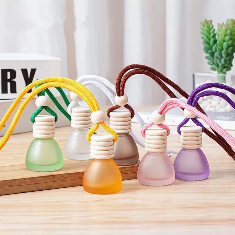10/30pcs 8ml Diffusers Essential Oils Empty Wooden Bottle Lid Car Hanging Accessories Perfume Bottles freshener Oil Diffuser