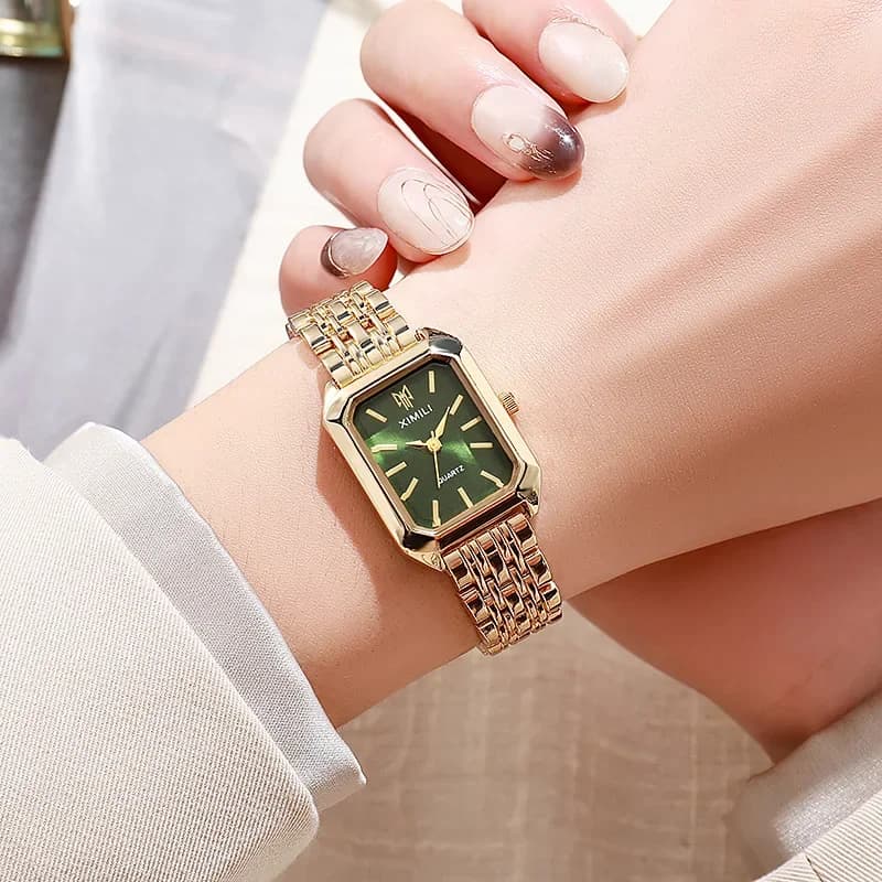 Women's wristwatch 2025 Trendy with Stainless Steel Strap, Luxury Gift, Simple Quartz Clock and Fashion for Student, Quadrate Dial