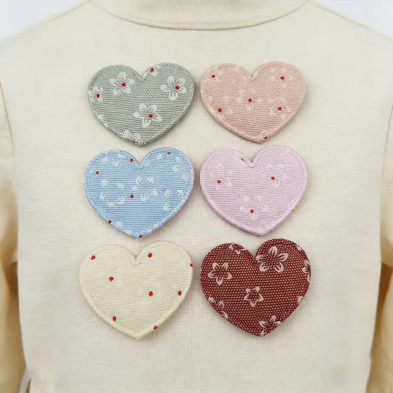 60 Pezzi di Applicazioni Imbottite a Forma di Cuore e Fiore, Accessori per Fasce e Fermagli per Capelli dei Bambini, Decorazioni per Scarpe e Cappelli