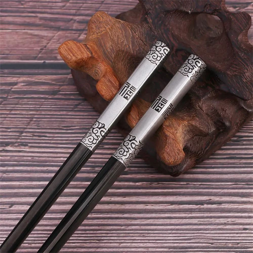 Anti Scald Luxury Chinese Korean Engraving Laser Flatware Tableware Chopsticks Kitchen Supplies