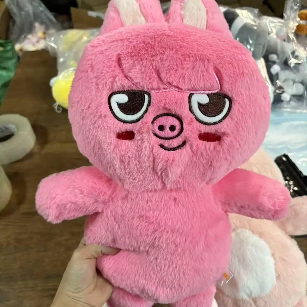 Nuovo Peluche SKZOO Stray Kids, Cuscino Morbido, Regalo per i Fan, Giocattolo di Peluche, Bambola Seoul FM Week Cloak, Regalo di Compleanno per Bambini Magic School Kid