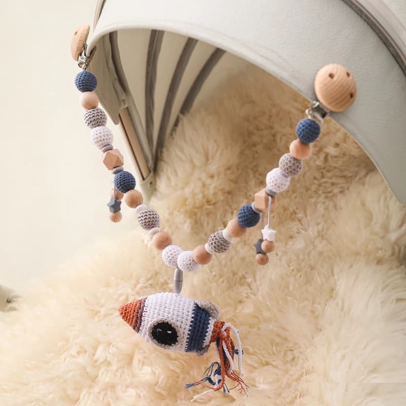 Massaggiagengive in legno Lettino appeso Sonaglio Giocattolo Sonaglio all'uncinetto Giocattolo comfort per bambini Animale carino Decorazione della stanza all'uncinetto Passeggino Sonaglio Giocattolo