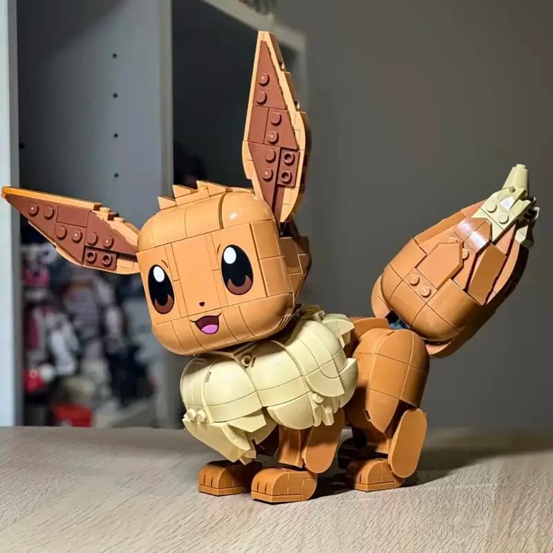 2026 DISPONIBILE 587 PEZZI Set di Costruzioni Eevee, Modellino 3D, Mattoncini Giocattolo, Regali di Natale e Compleanno, compatibile con i mattoncini LEGO