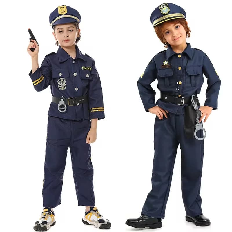 Completa il Costume della polizia di tuo figlio con accessori per Walkie-talkie, fischietto e manette!