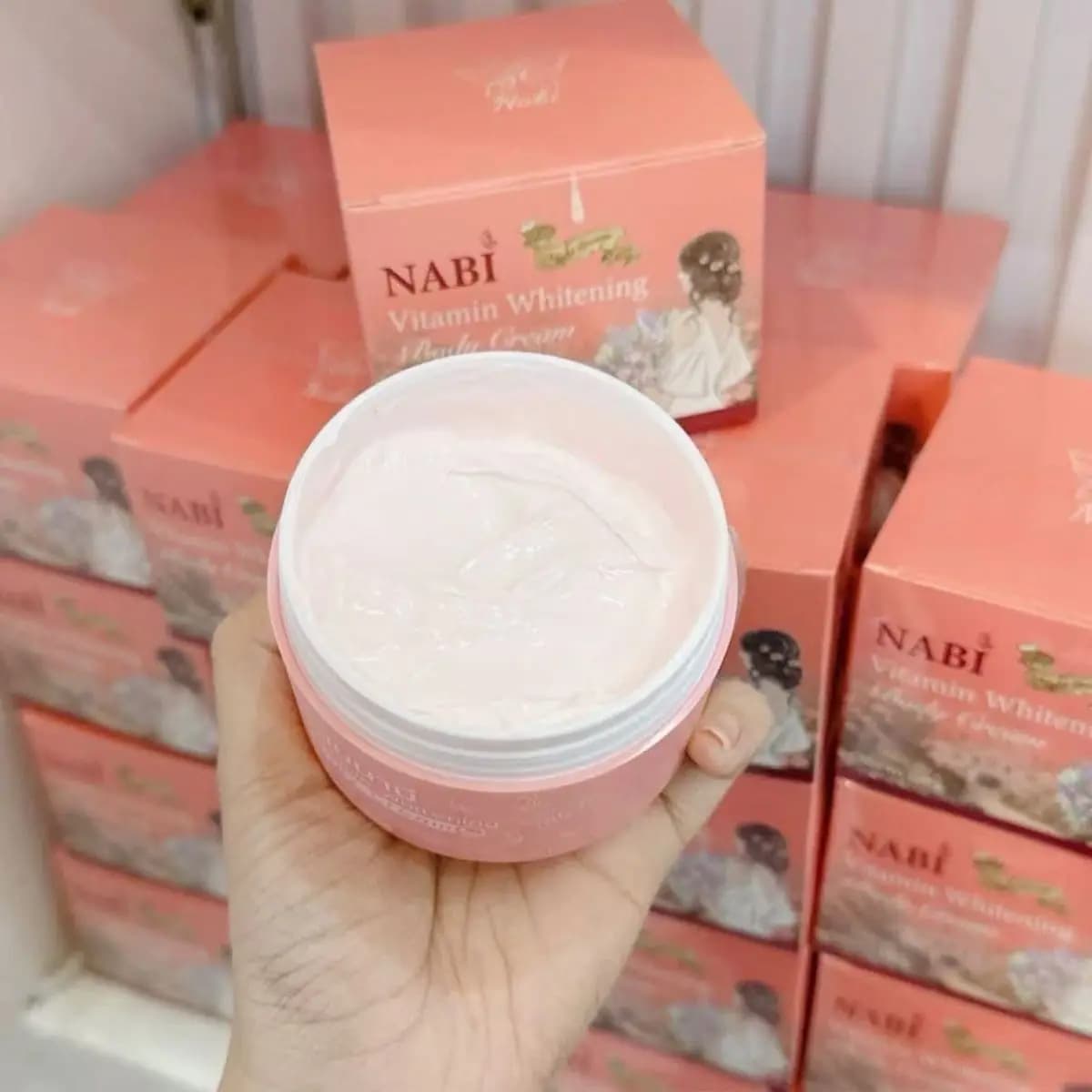 Nabi VC Thai Lozione per il corpo 100 g/bottiglia Anti-cellulite Sbiancante Schiarente Idratante Smagliature Rassodante e Pelle liscia ​