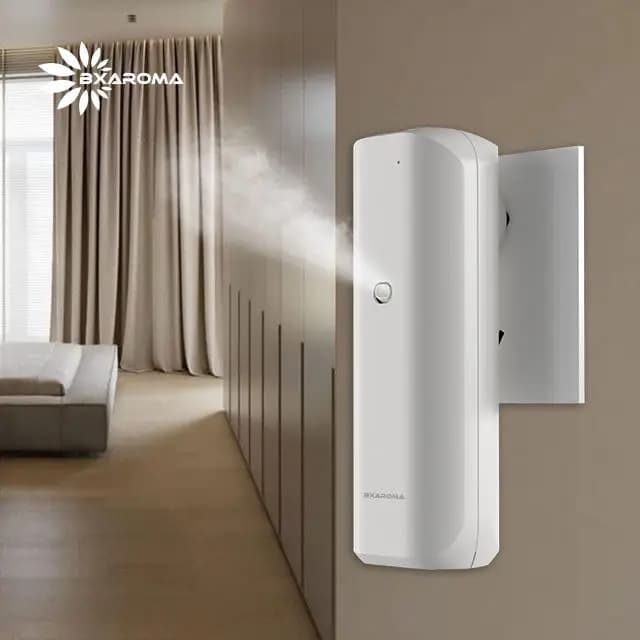 Wall socket for fragrant air with diffuser of intelligent essential oils in the diffuser of waterless aromas for hotel