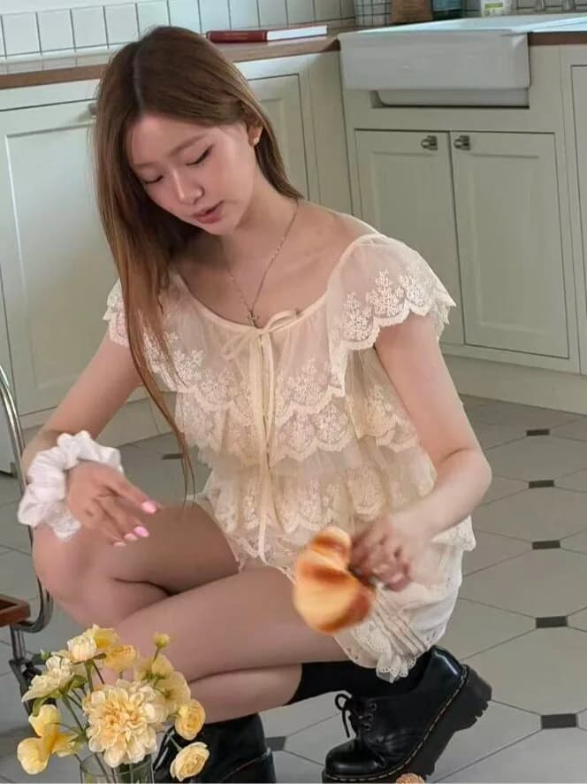 Lace Pattern Blouse Women's Spring Summer Autumn Winter Regular Fit Korean Style Shirt with Lace Trim Elegant Fashionable