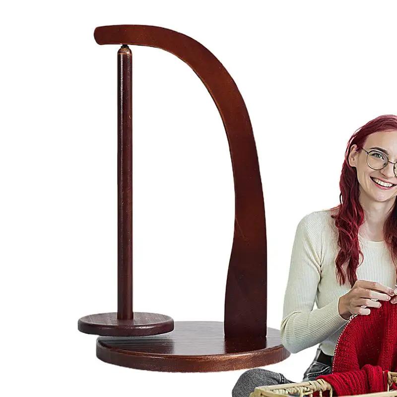 Porta bobine di filato in legno Porta filato in legno Spinner Dispenser di filato a pendolo Supporto per filo Avvolgitore di filato all'uncinetto per le aziende domestiche