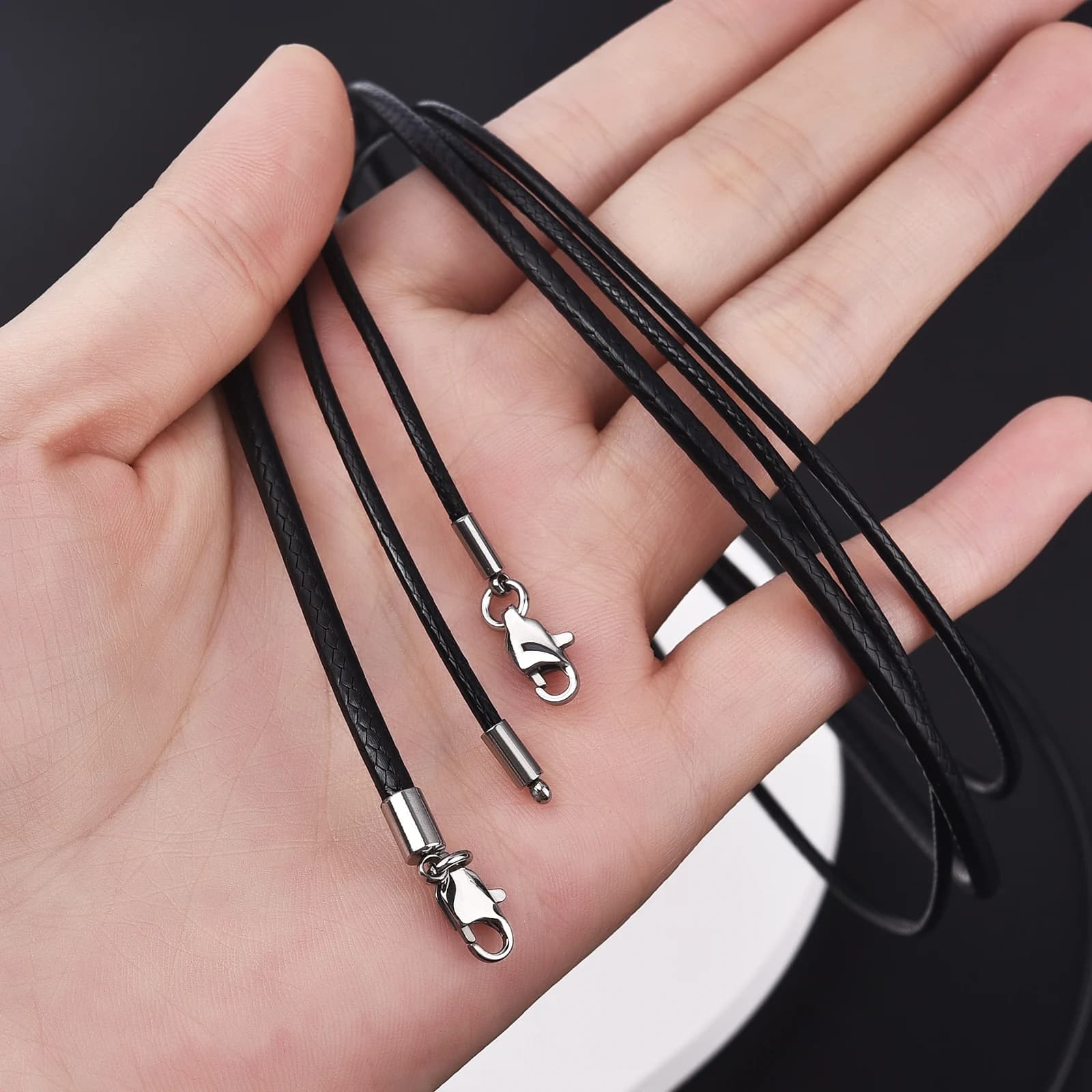 Collana a catena nera con cordoncino in pelle da 1,5/2/3 mm con connettore a moschettone in acciaio inossidabile Corda cerata rotonda per collana da uomo e donna