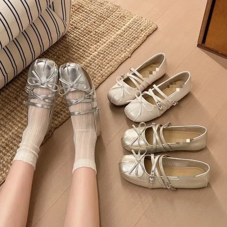 Streetwear Silver Women Mary Jane Flat Shoes Double Strap Buckle Internal Elevation Shoes Ladies Comfort Daily Walking Loafers