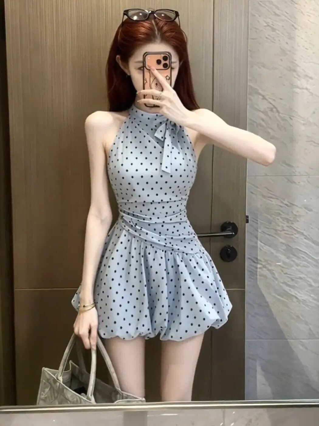 Elegante Abito Estivo da Donna Nuovo Stile, Senza Maniche, Linea ad A, con Gonna Corta a Balze, Design con Scollo all'Americana e Cintura Modellante in Vita