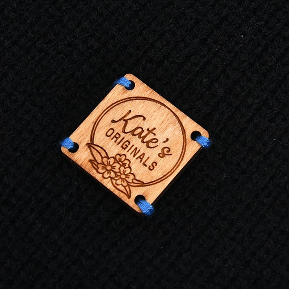 Etichette in legno personalizzate incise al laser - Legno di tiglio ecologico da 3 mm, quadrato 30x30 mm per artigianato fai da te, etichette regalo e decorazioni per la casa