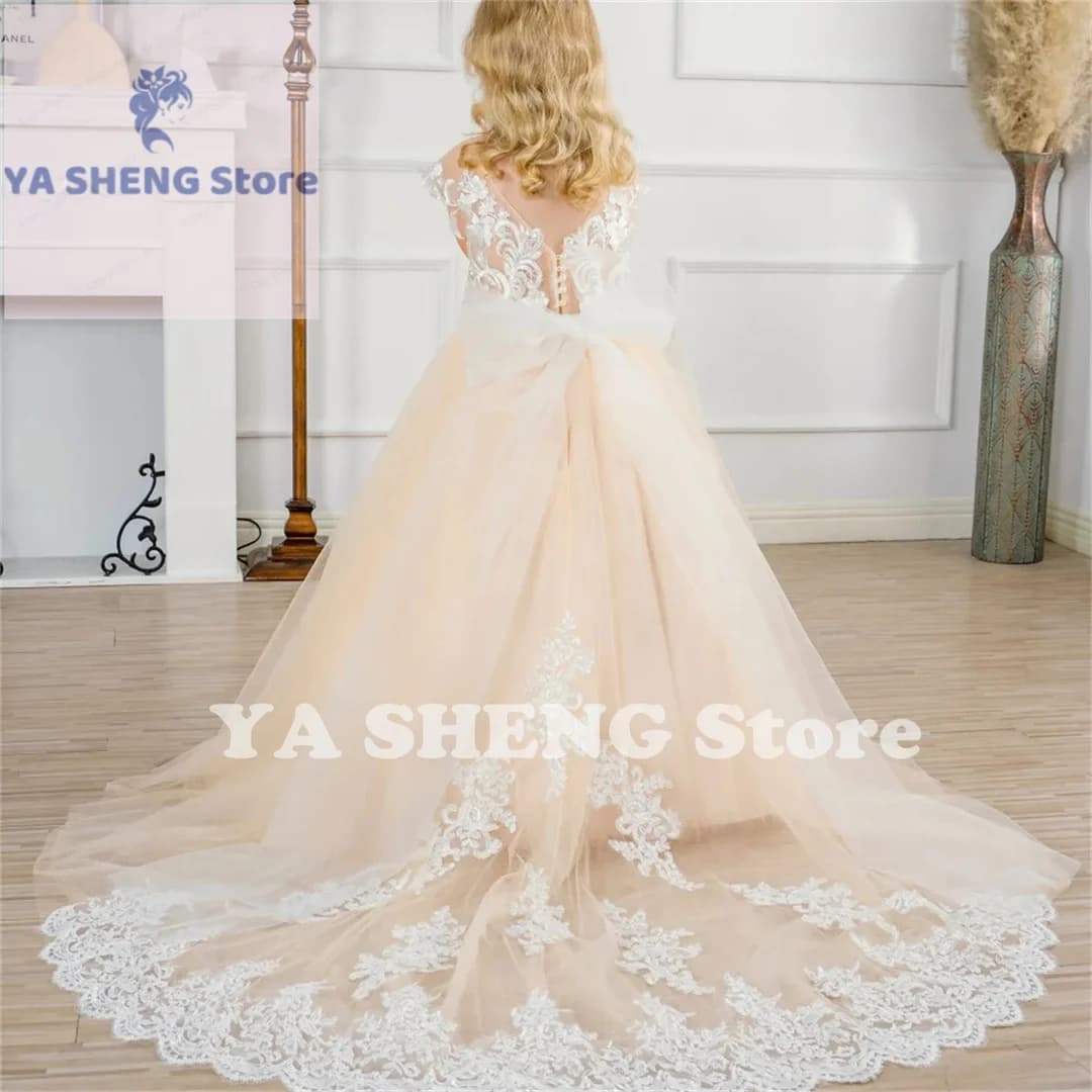 Abito da ragazza di fiore in pizzo champagne senza maniche girocollo da sposa elegante abito da prima comunione per bambini con piccolo fiore di sentiero