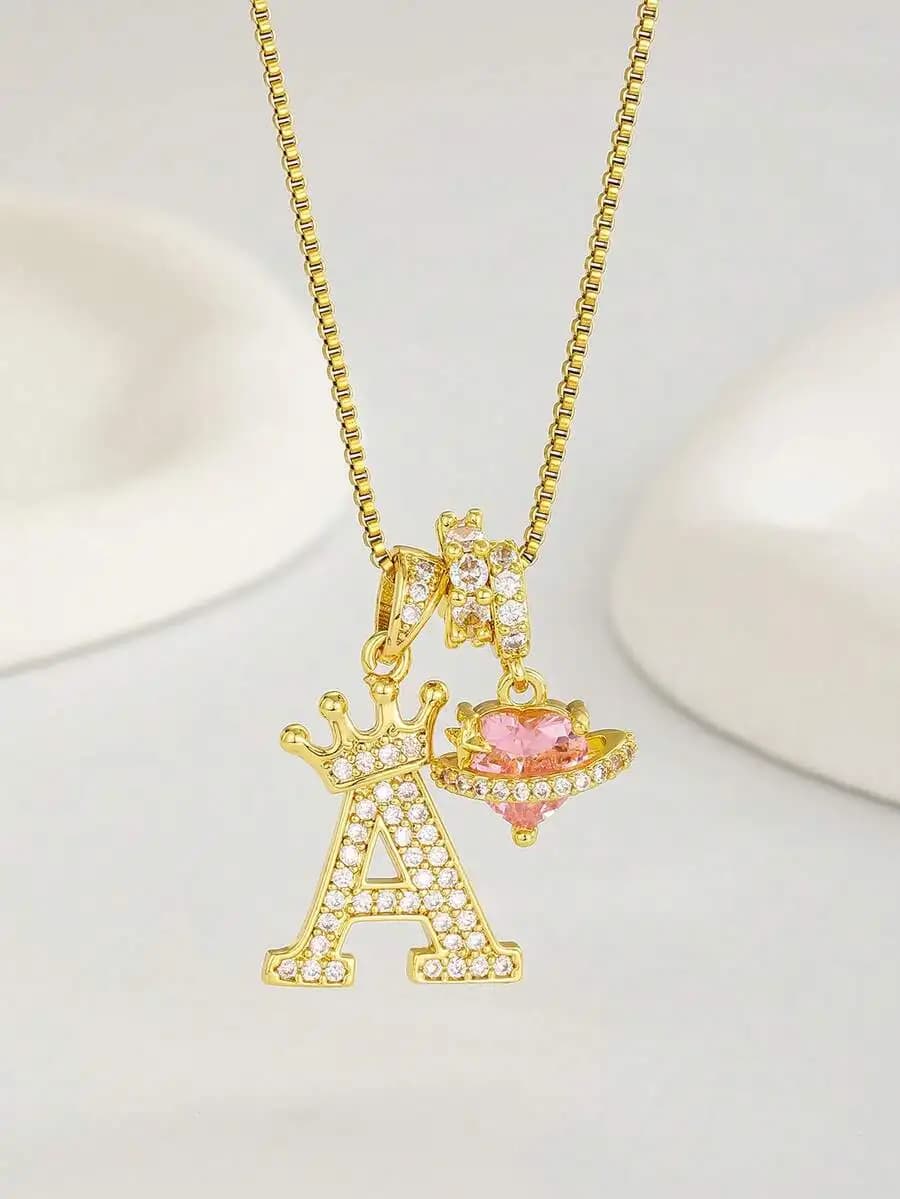 Collana con ciondolo a forma di cuore rosa con zirconi cubici e lettera A in acciaio inossidabile per donna