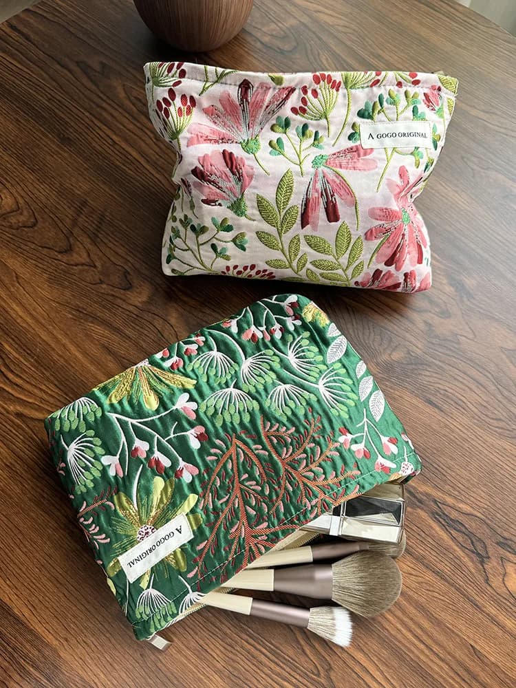 Borsa cosmetica fresca in stile Ins, commercio estero transfrontaliero, borsa portatile per la cura della pelle, borsa da viaggio per articoli da toeletta, borsa per biancheria intima, pochette