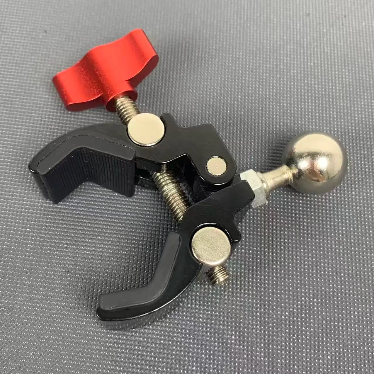 Universal Metal Crab Clamp with 1/4 Screw And 17mm Ball Head for Camera Action Camera And Phone Stand Mounting Accessory