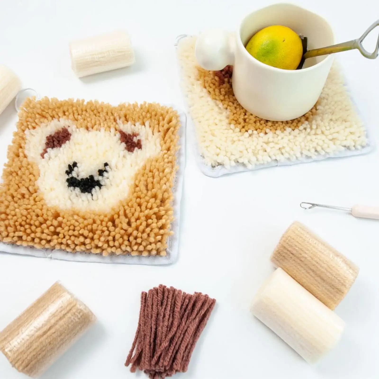 Coaster Latch Hook Kits for Adult with Crochet Tool 14Cmx14cm Home Decoration