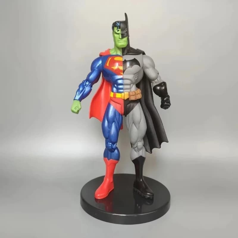 Statuetta Anime Super Man 18cm, Action Figure Elegante, Modellino Cartoon Personalizzato, Ornamento Creativo da Tavolo, Regalo Speciale per Ragazzi