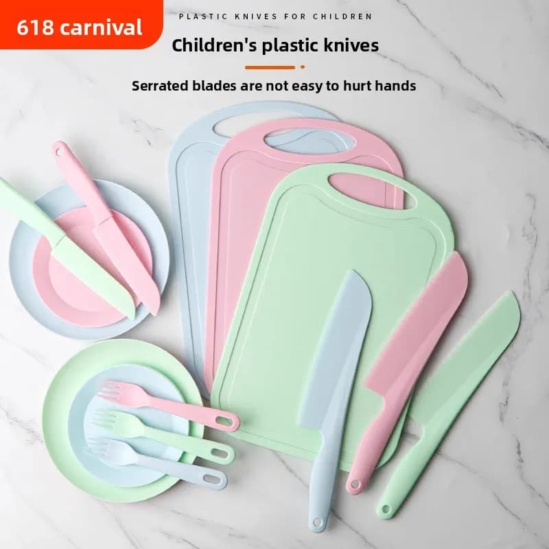 Non-slip plastic kitchen knife for cutting fruits, knife set for chopping vegetables, chopping board, and baby food set.