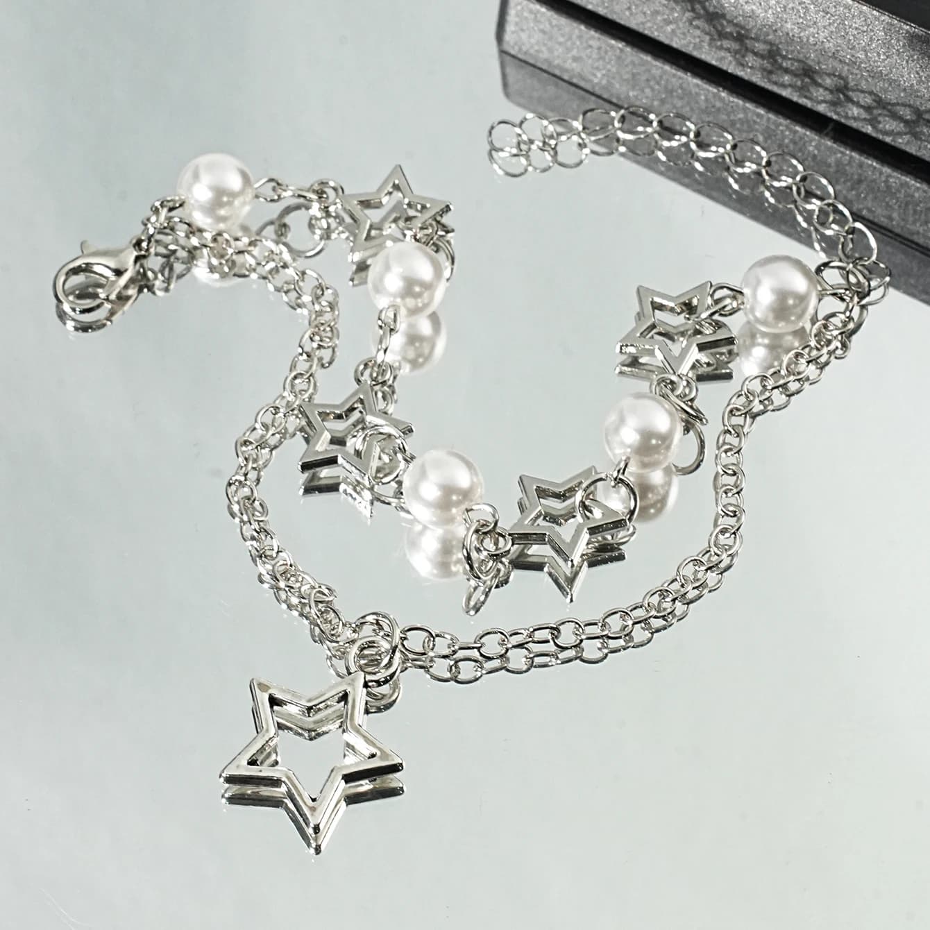 Dolce e romantico braccialetto di perle imitazione pentagramma, un simpatico regalo per le ragazze