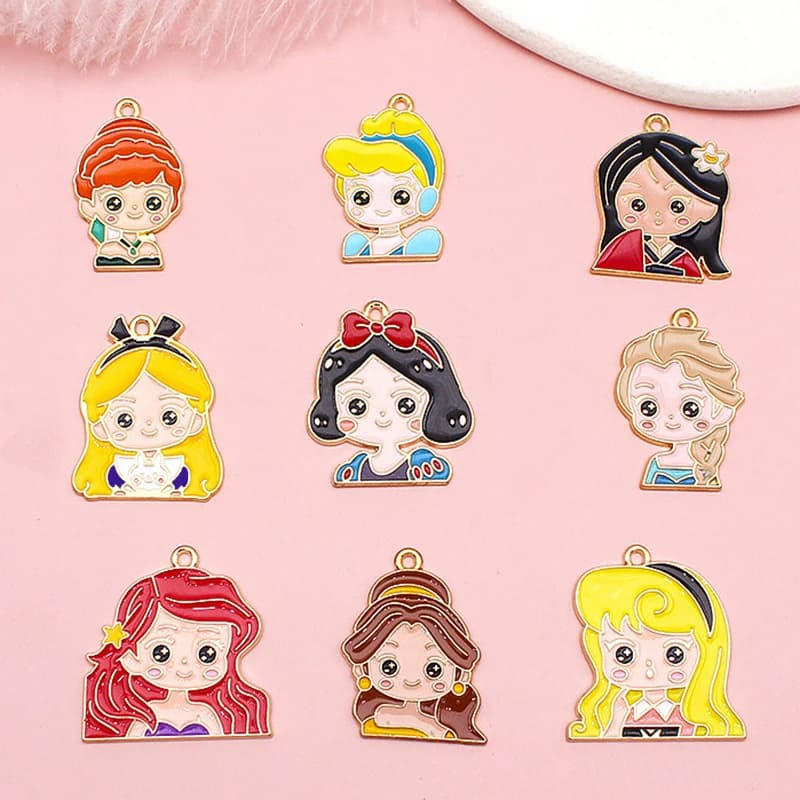 10 Pezzi Ciondoli in Lega Smaltata a Forma di Principessa, Charm Colorati Cartoon Kawaii per Gioielli Fai-da-Te, Collane, Bracciali, Portachiavi