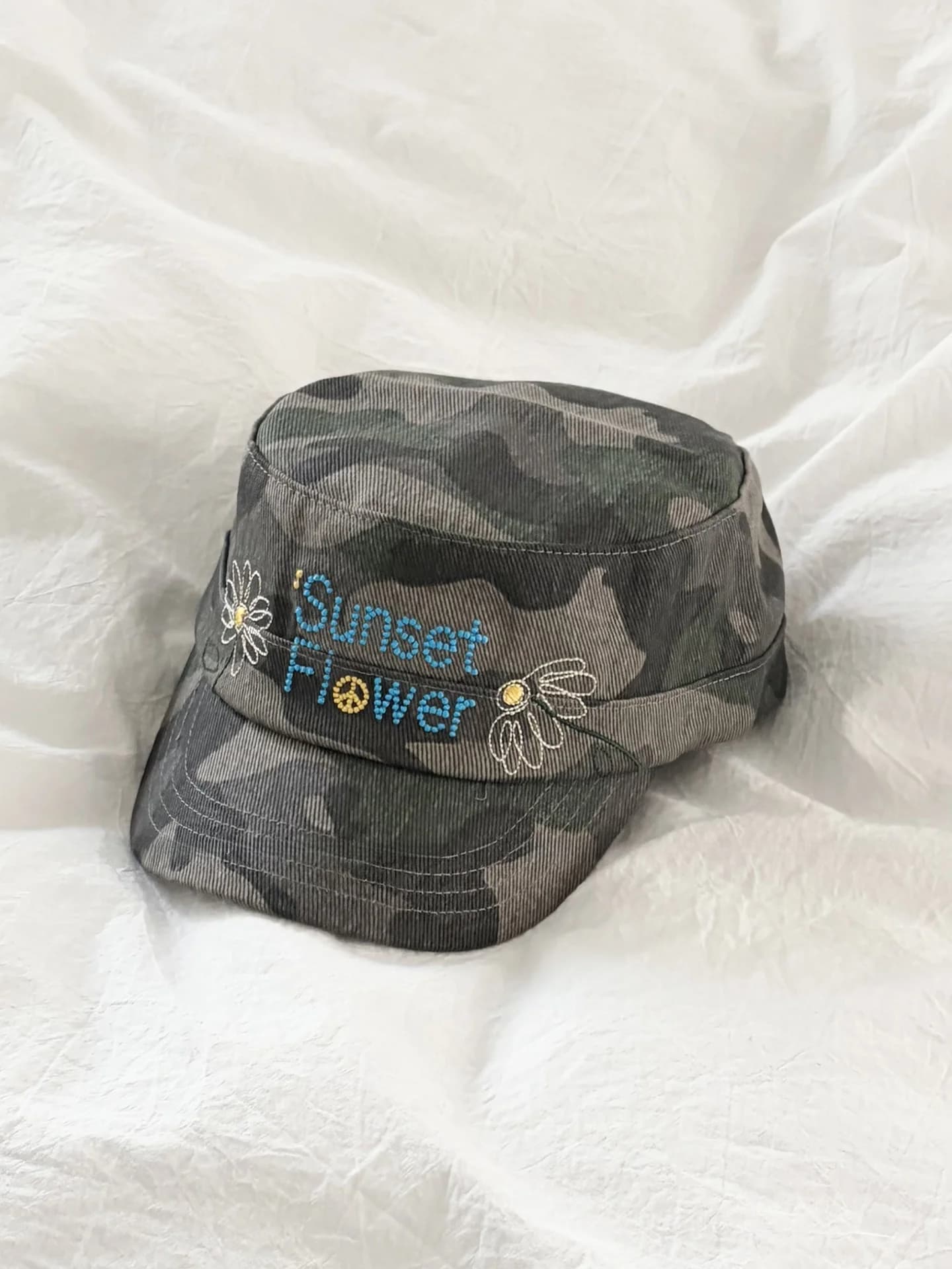 Retro Camouflage Embroidered Flat Top Baseball Cap Unisex Spring New Style Street Fashion Hat Face Slimming Cotton Cap