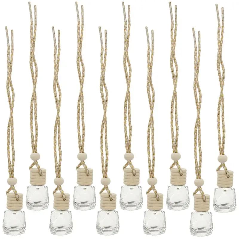 Bottiglia di profumo Diffusore di profumo Appeso Bottiglia vuota Delicata diffusore di deodorante per auto Diffusore di fragranze per olio automatico 8ml