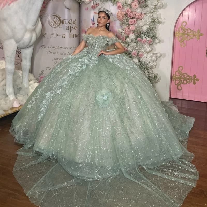 Abiti Quinceanera verde menta Abito da ballo con spalle scoperte Applique con paillettes Fiore che borda Corsetto in tulle di cristallo Abito dolce 16 gilet
