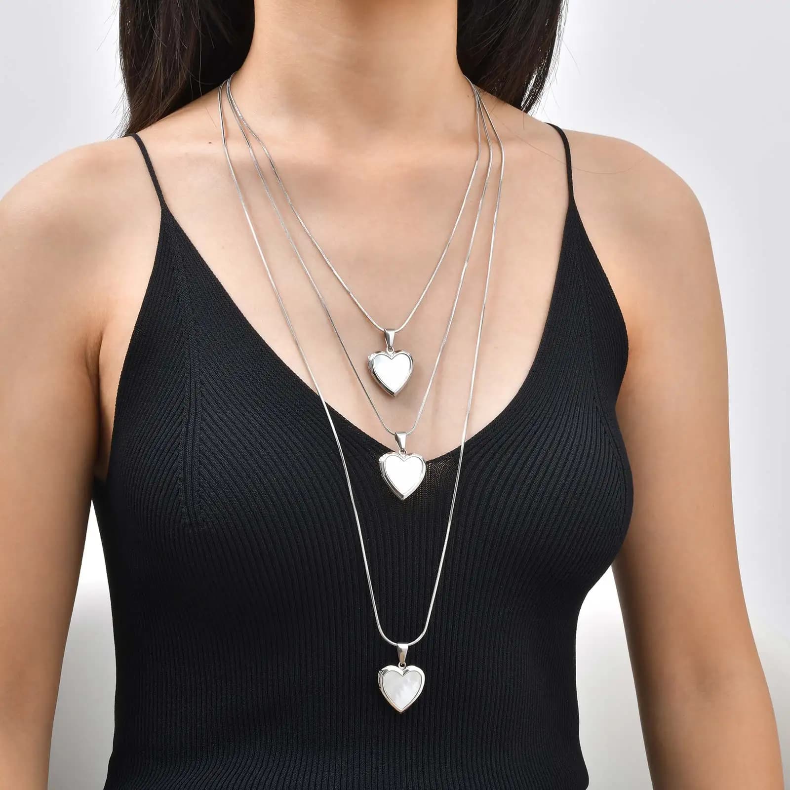Collana con Ciondolo a Cuore 3D in Acciaio Inossidabile, Gioiello Delicato da Regalare a Fidanzata, Mamma, Moglie