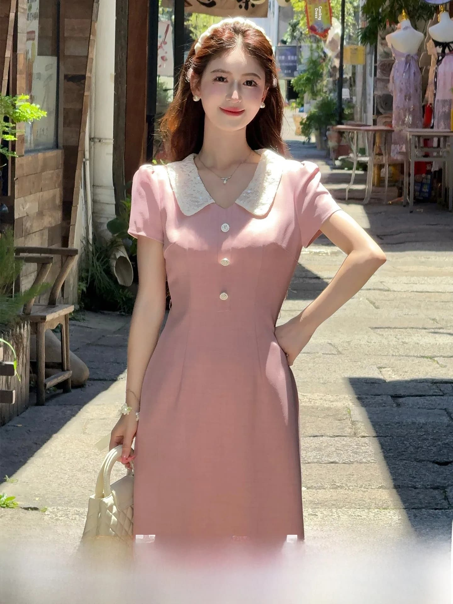 Abito Lungo Rosa Stile Dolce e Morbido Lili, Vita Stretta, Moda Estiva, Abito da Donna a Vita Alta in Fibra di Poliestere, Manica Corta, Chiusura con Cerniera