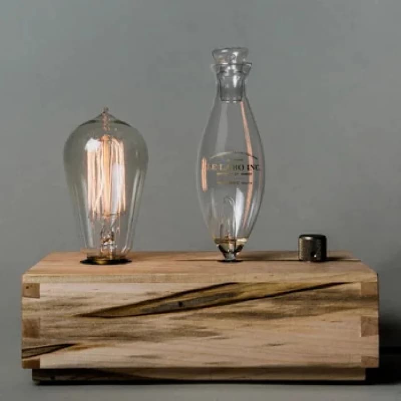 Diffusore di Aromi Vintage in Legno, Design a Nebulizzazione Ultrasonica con Luce Calda, Dispenser di Fragranze Legnose per la Casa