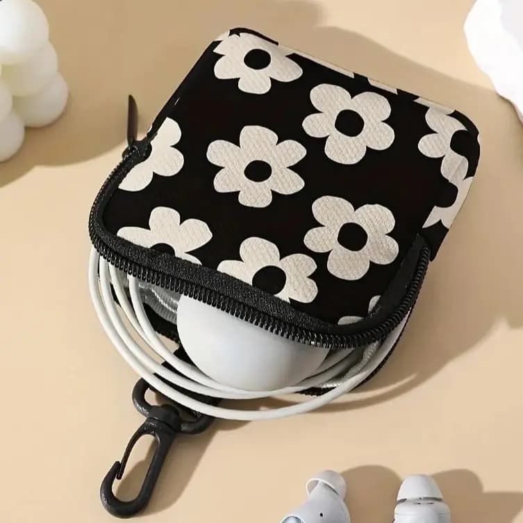 Black printed coin purse, faux leather zipper storage bag, mini headphone stand