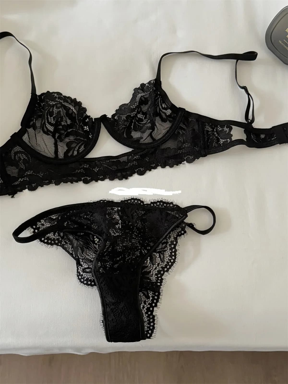 Lingerie sexy in pizzo con slip da donna sezione sottile traspirante sul reggiseno di supporto intimo da donna