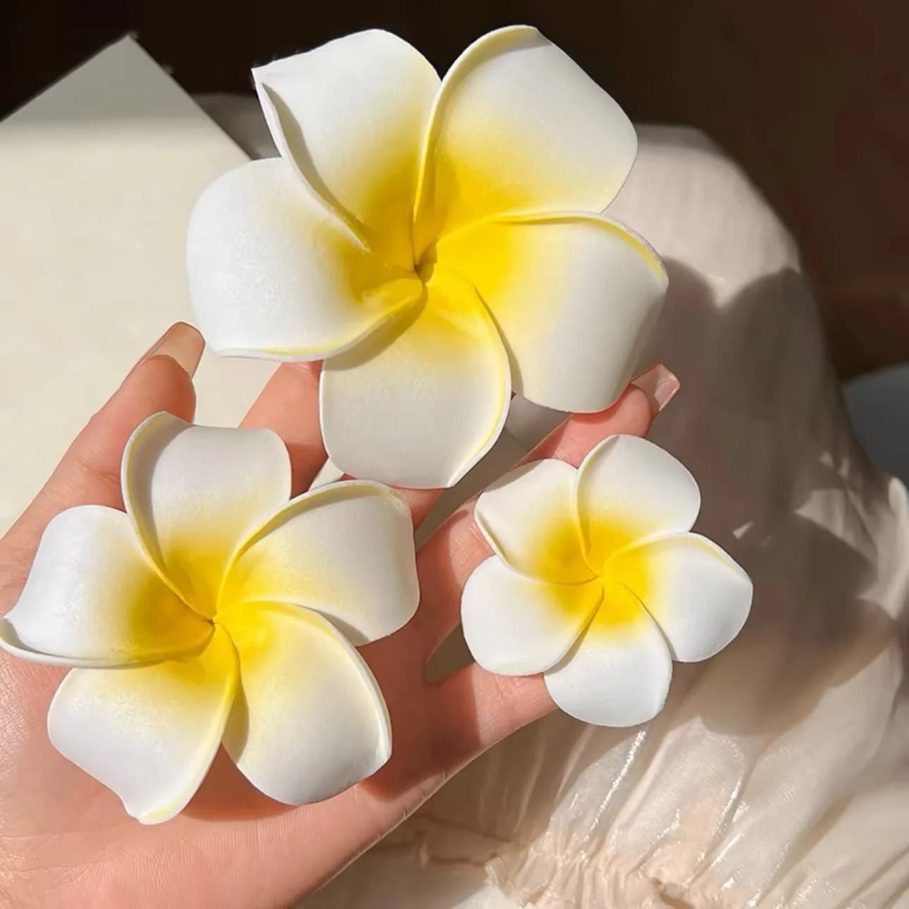 Flower Hair Clips Women's Plumeria Beauty For Girls Bars Egg Flower Hair Accessories Bag for Hawaiian Wedding Party