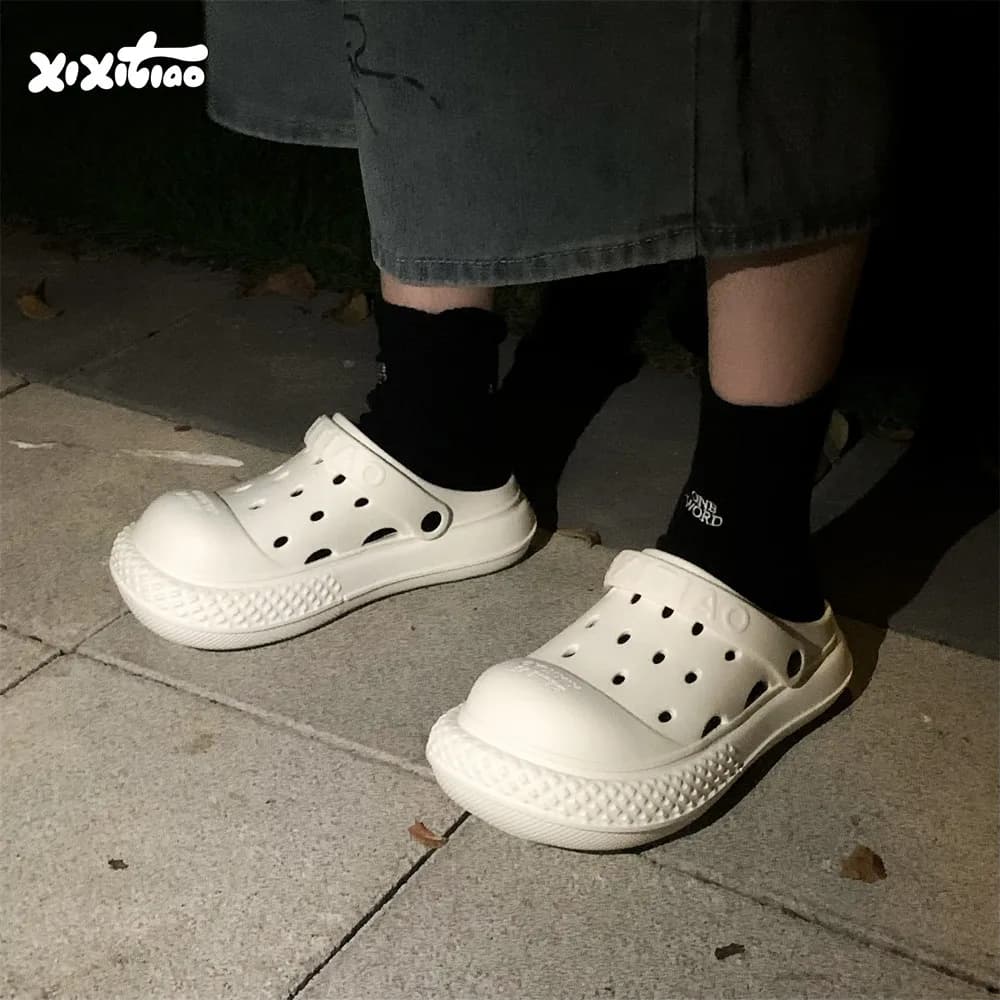 Couples Beach Sandals Creative Big Head Street Style Men's Outdoor Soft Bottom Anti-Slip Hole Hole Shoes Women Summer