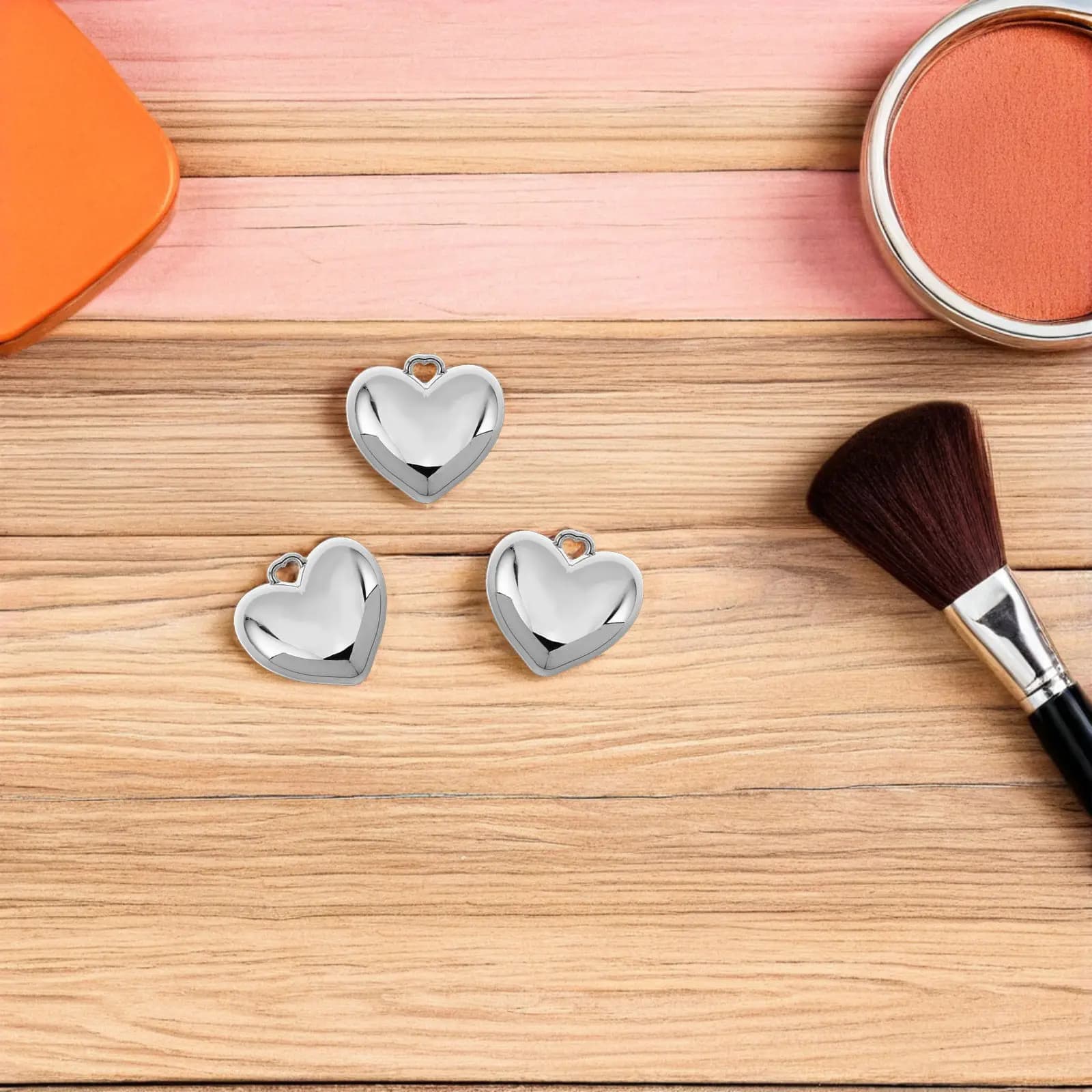 Set of 4 Containers Heart Shaped for Makeup, Empty, with Mirror, Multipurpose for Umbrella, Blush and Lighting, Ideal for DIY
