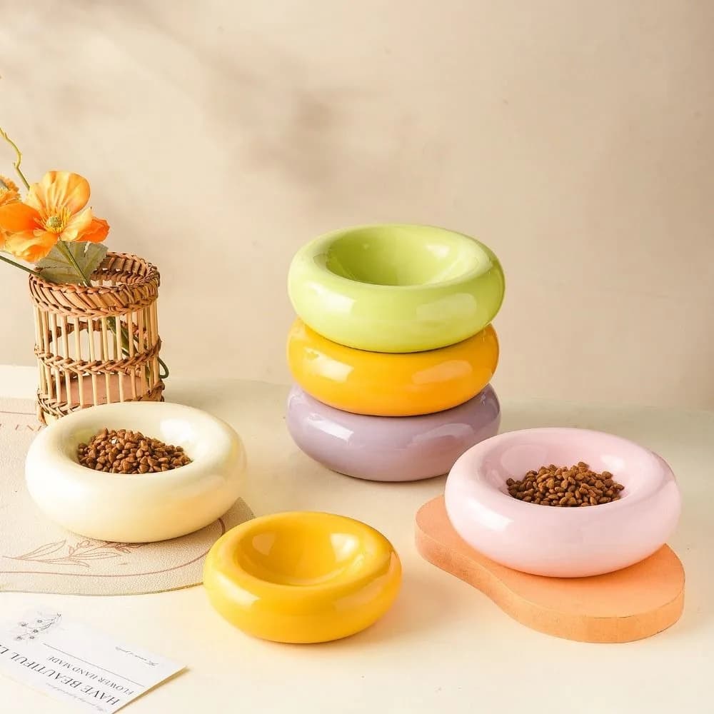 High-Aesthetic Donut-Shaped Cat Bowl Wide Opening Smooth Ceramic Cat Bowl Large-Capacity Multifunction Pet Food Bowl Cat